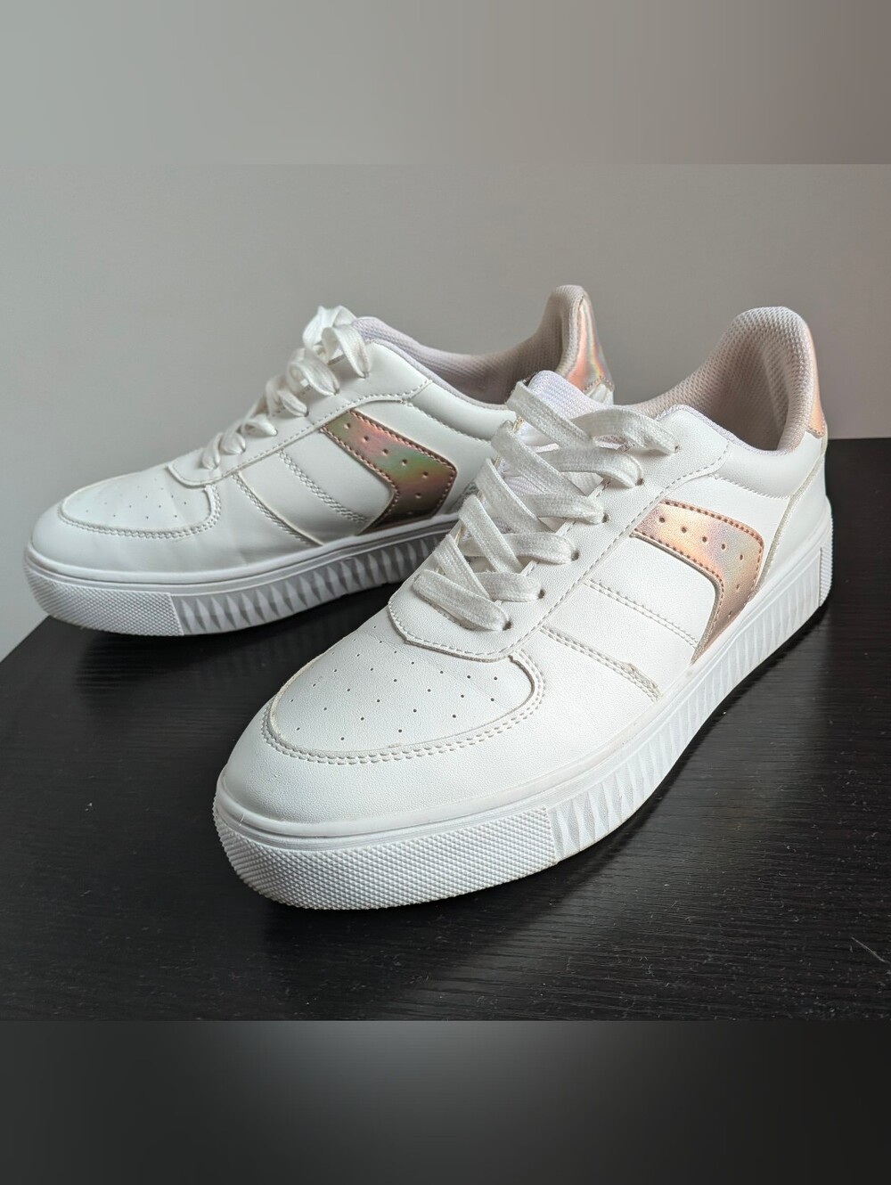 White & Rose Gold Iridescent Sneakers – Size US 9 / EU 39